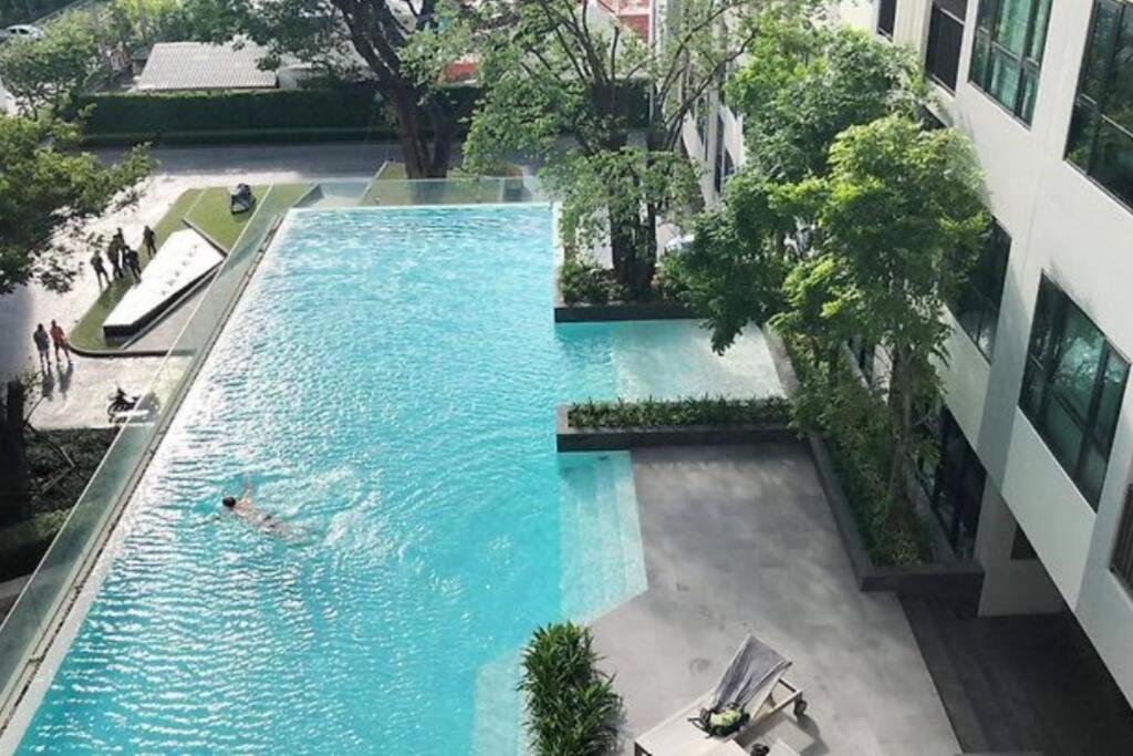 The Base Condo Center Of Pattaya Rooftop Swimming Pool מראה חיצוני תמונה