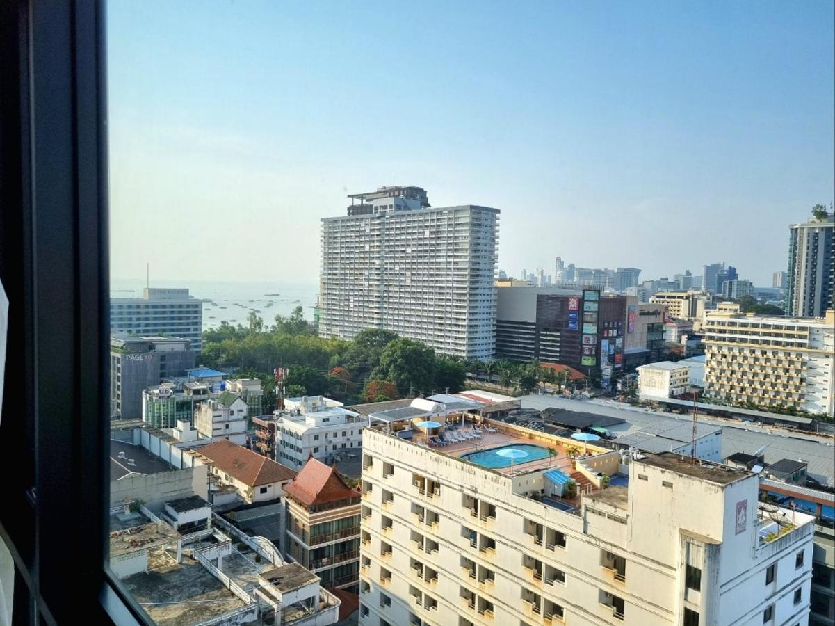 The Base Condo Center Of Pattaya Rooftop Swimming Pool מראה חיצוני תמונה