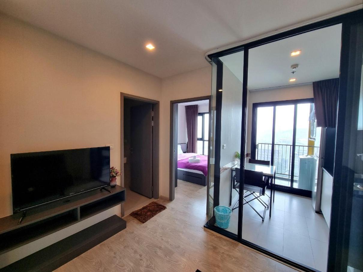 The Base Condo Center Of Pattaya Rooftop Swimming Pool מראה חיצוני תמונה