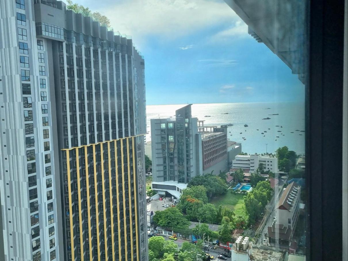 The Base Condo Center Of Pattaya Rooftop Swimming Pool מראה חיצוני תמונה
