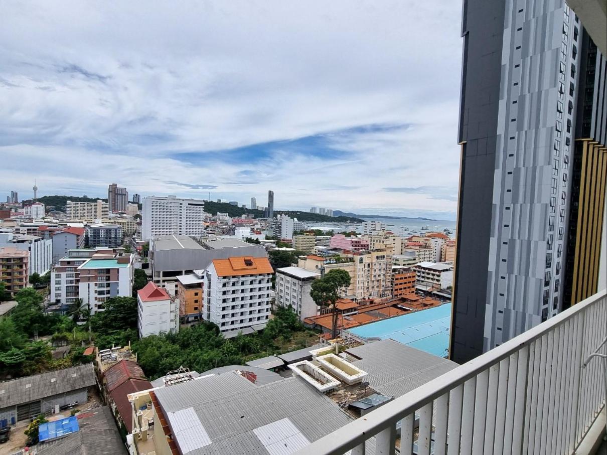 The Base Condo Center Of Pattaya Rooftop Swimming Pool מראה חיצוני תמונה
